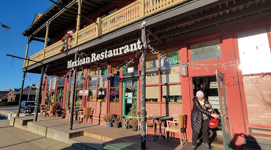 El Rancho Bar & Grill